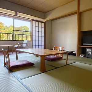 Japanese-Style Private Bathroom Room